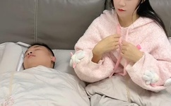 江大校花跪口 3分41秒视频事件